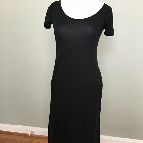 Black Maxi with Deep Side Slit - Picture 2 of 4